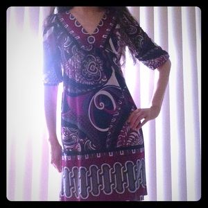 Cute Bisou Bisou Abstract Plum Purple Dress size 4